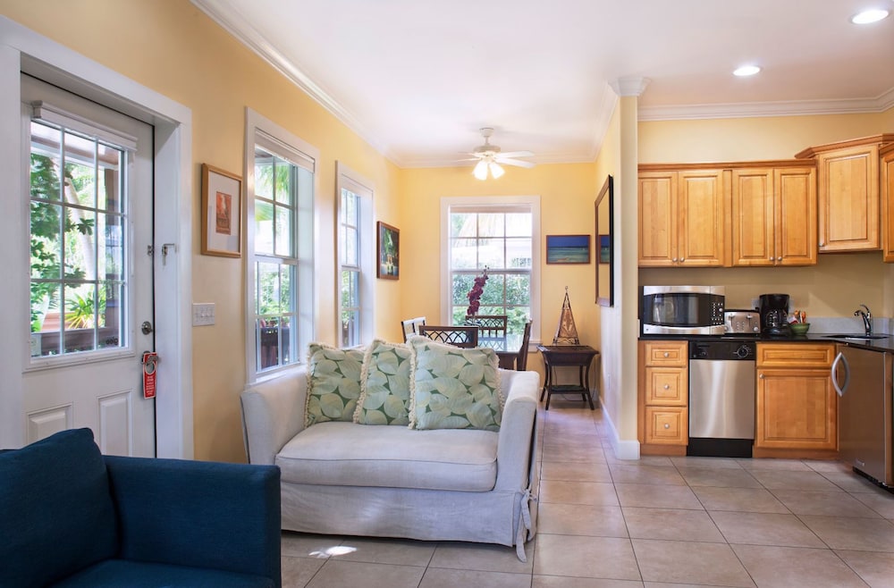 Sugar Palm Suite photo 2