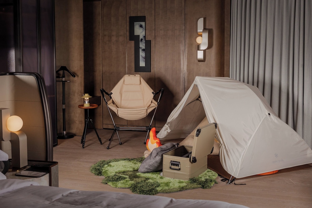 Premium Room, 1 King Bed, Balcony (Camping Theme)
