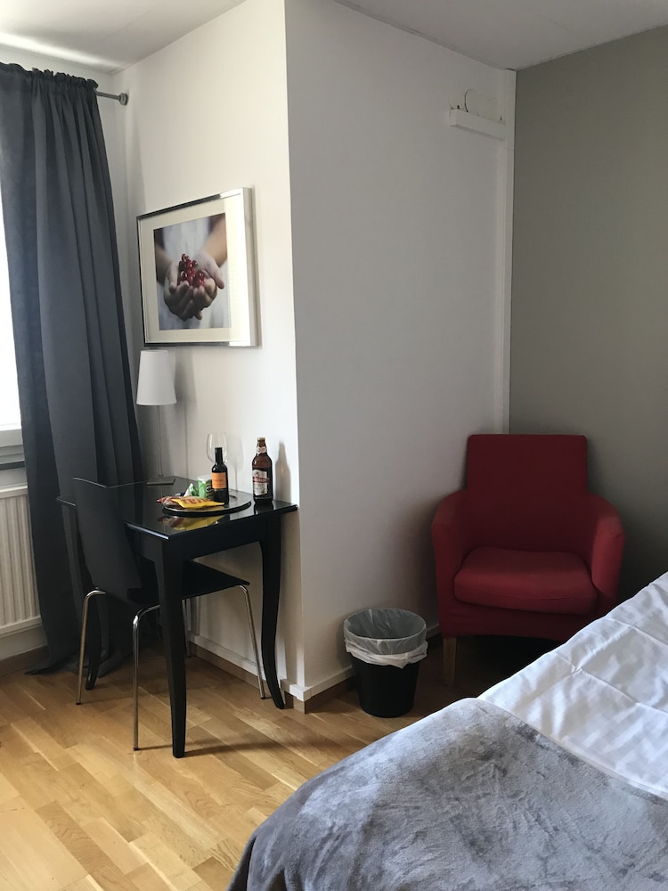 Single Room photo 3