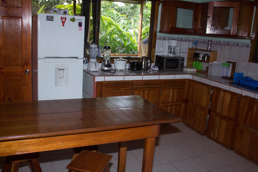 Bungalow, 1 Bedroom, Balcony, Garden View photo 2