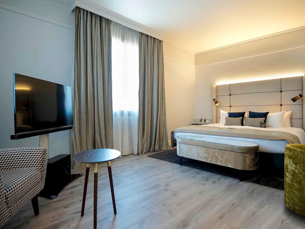 Suite, 1 Queen Bed