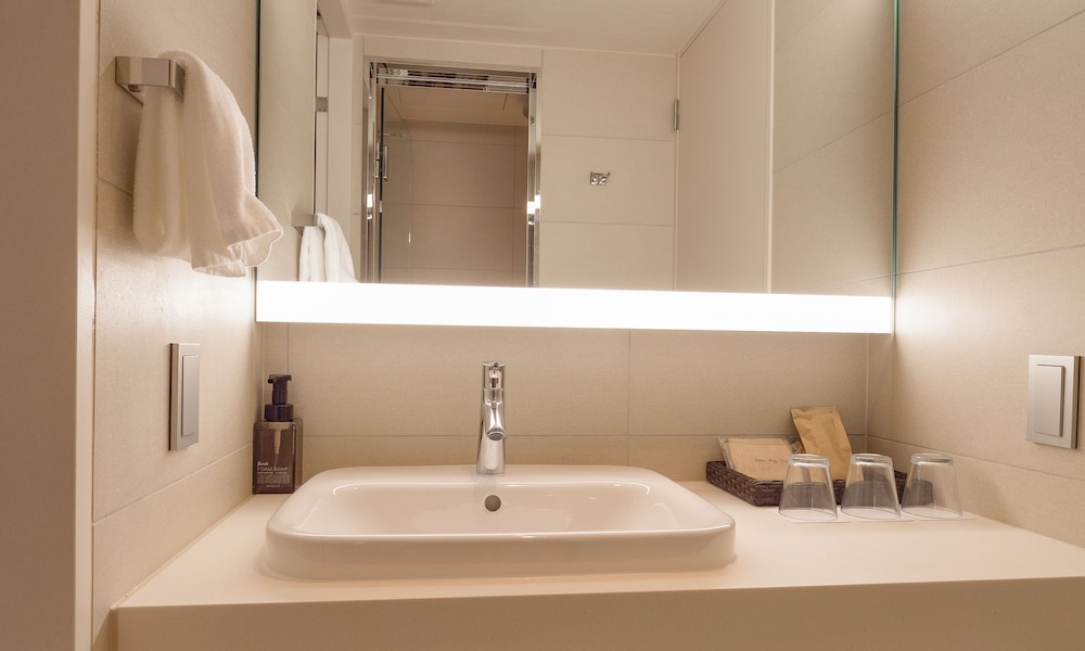 Superior Twin Room - Photo 7