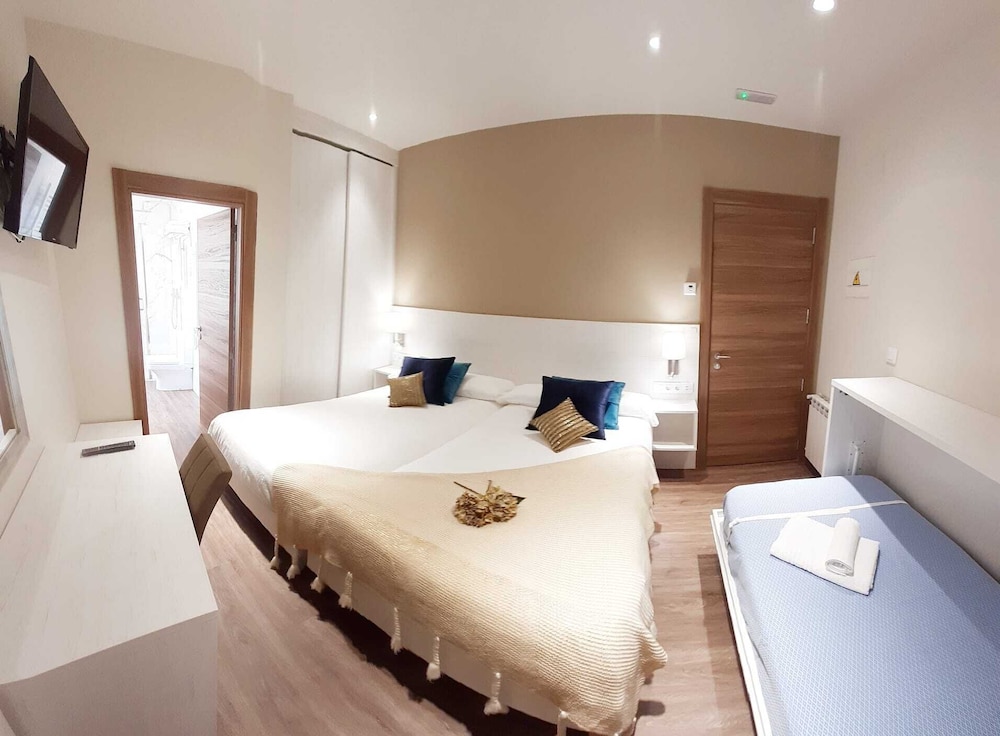 Habitación Triple Económica