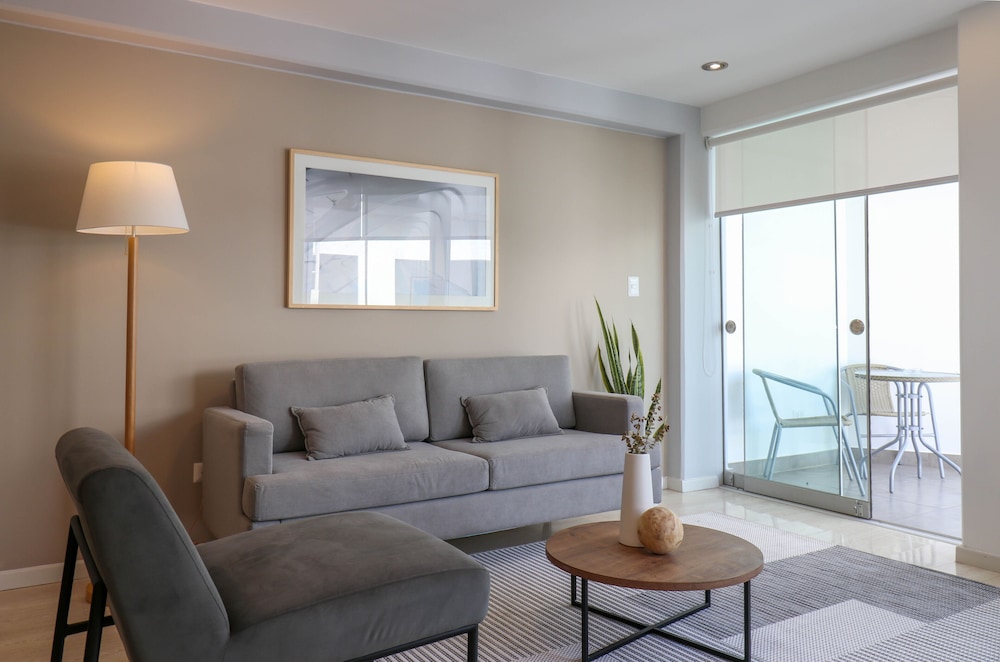 Apartment, 3 Bedrooms (302)