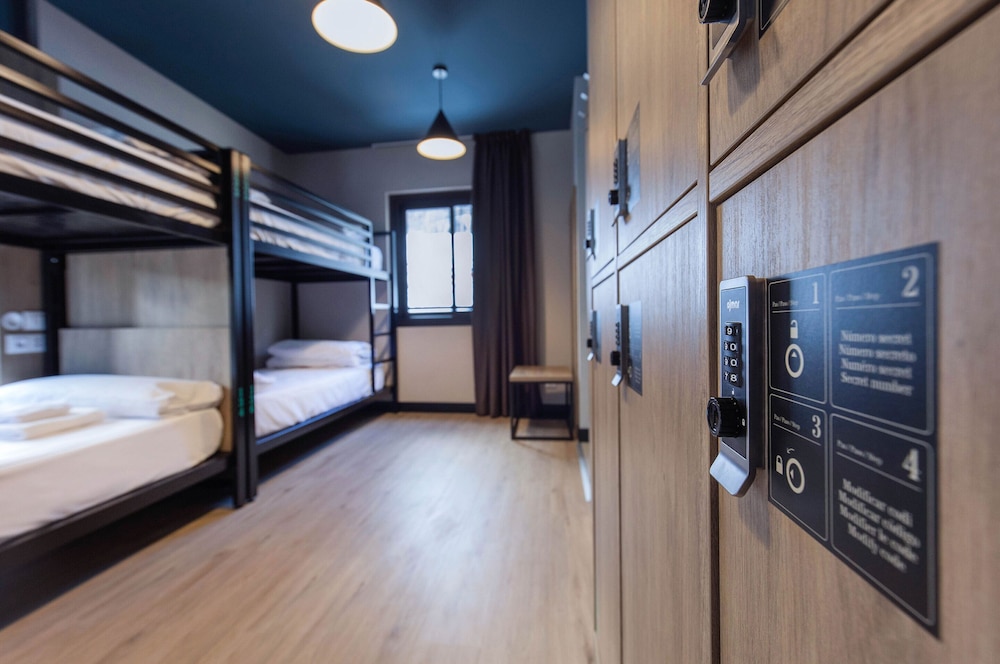Shared Dormitory, Mixed Dorm (1 bed in a shared room for 6 persons) photo 1
