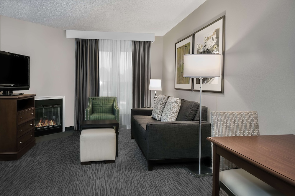 Suite, 2 Double Beds, Accessible, Bathtub - Photo 3