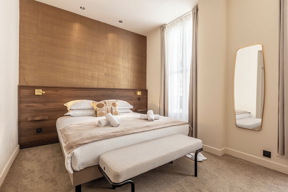 Deluxe Double Room photo 2