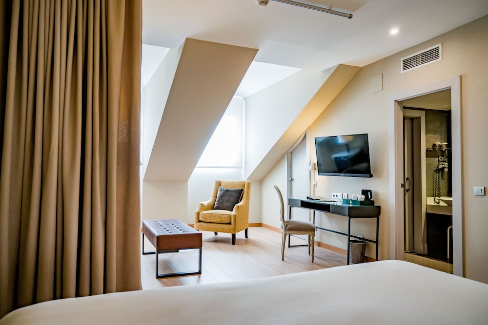 Quadruple Room - Photo 3
