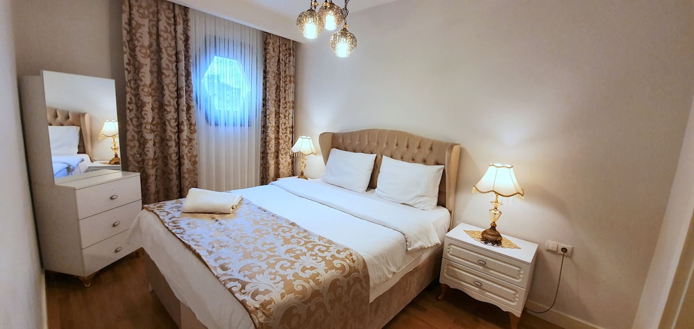 Royal Apartment, 1 Bedroom photo 1