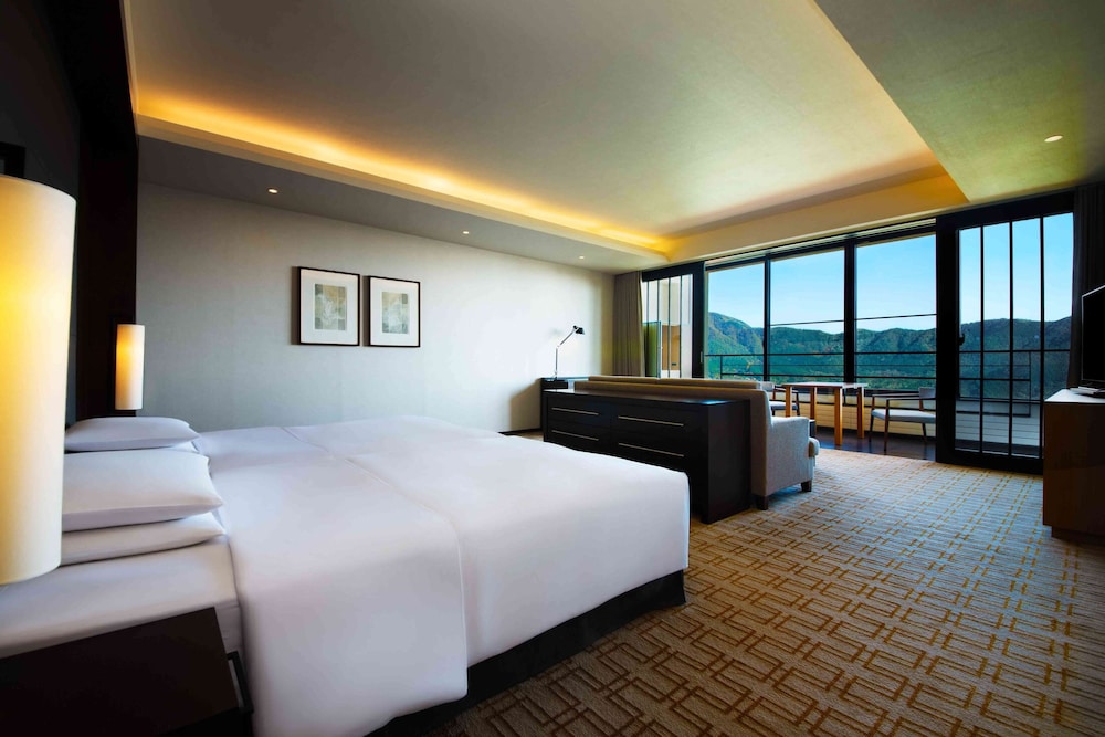 Deluxe Room, 2 Twin Beds - Photo 1