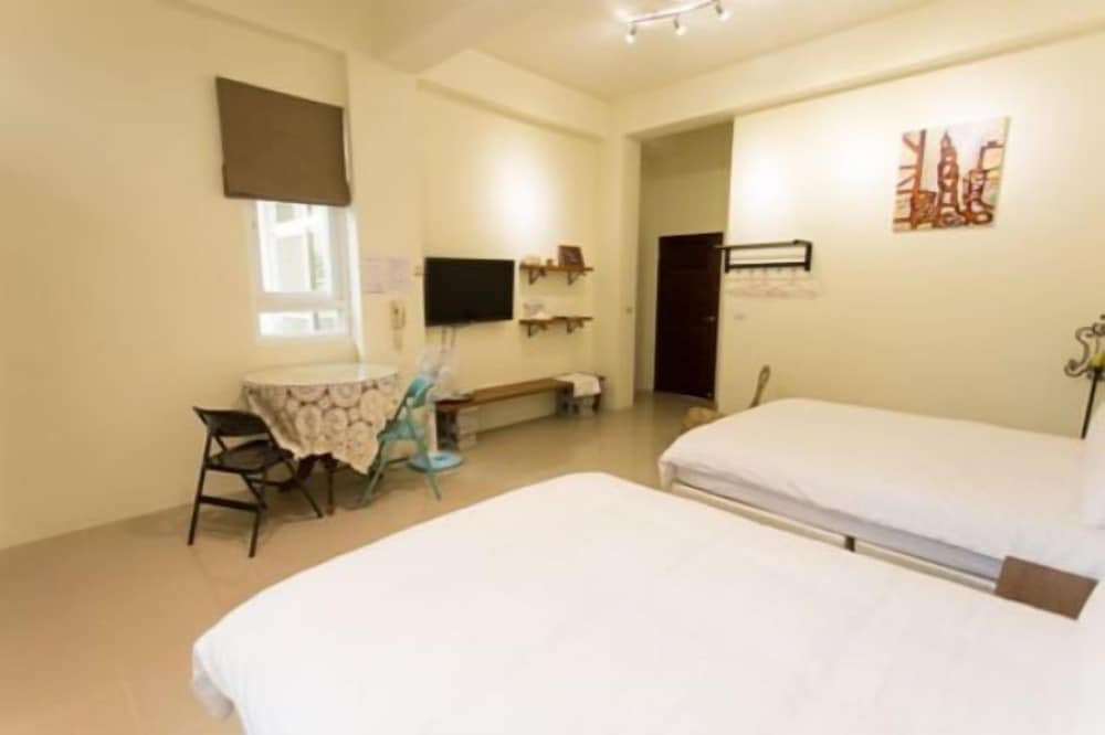 Superior Quadruple Room photo 2