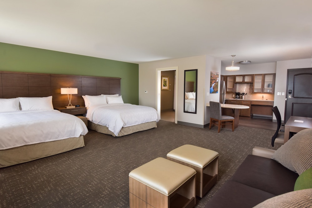 Studio Suite, Multiple Beds, Kitchen photo 2