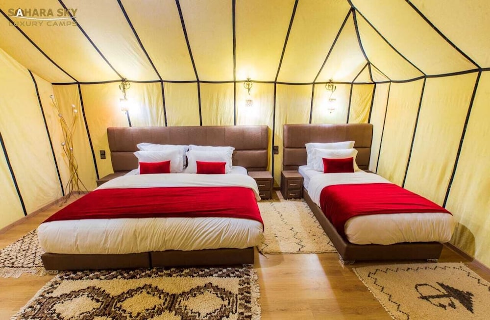 Tent, Multiple Beds photo 1