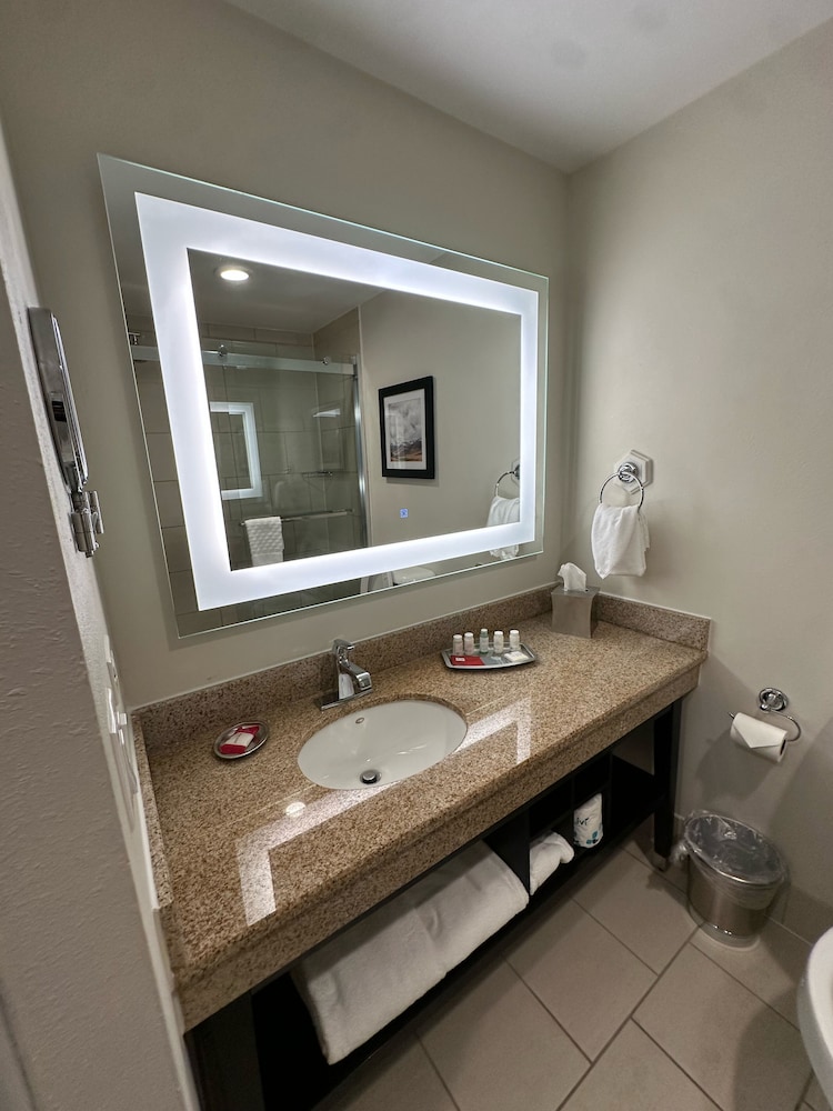 Standard Room, 2 Queen Beds, Non Smoking, Patio (Shower Only)