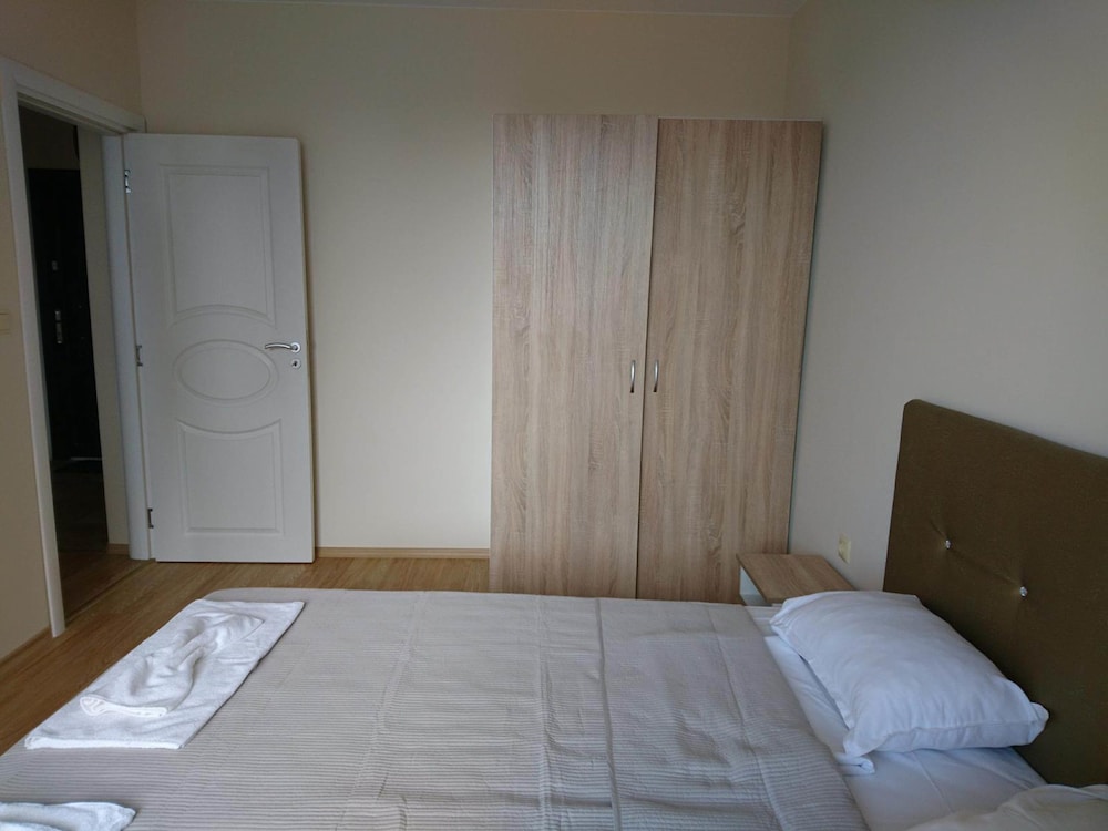 City Apartment, City View photo 1