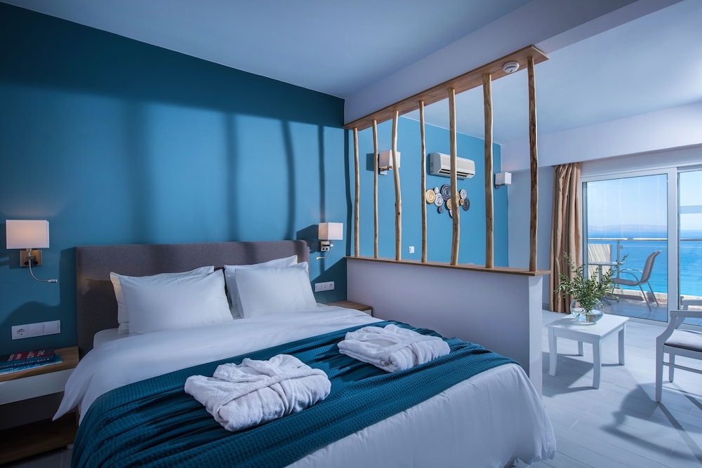 Habitación Doble Superior con Vista al Mar (Golden Wing)