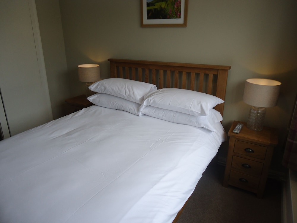 Standard Double Room, Ensuite (Ayton) photo 2