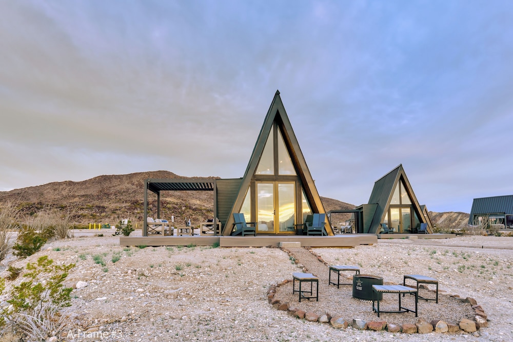 Deluxe Cabin, Kitchen, Mountain View