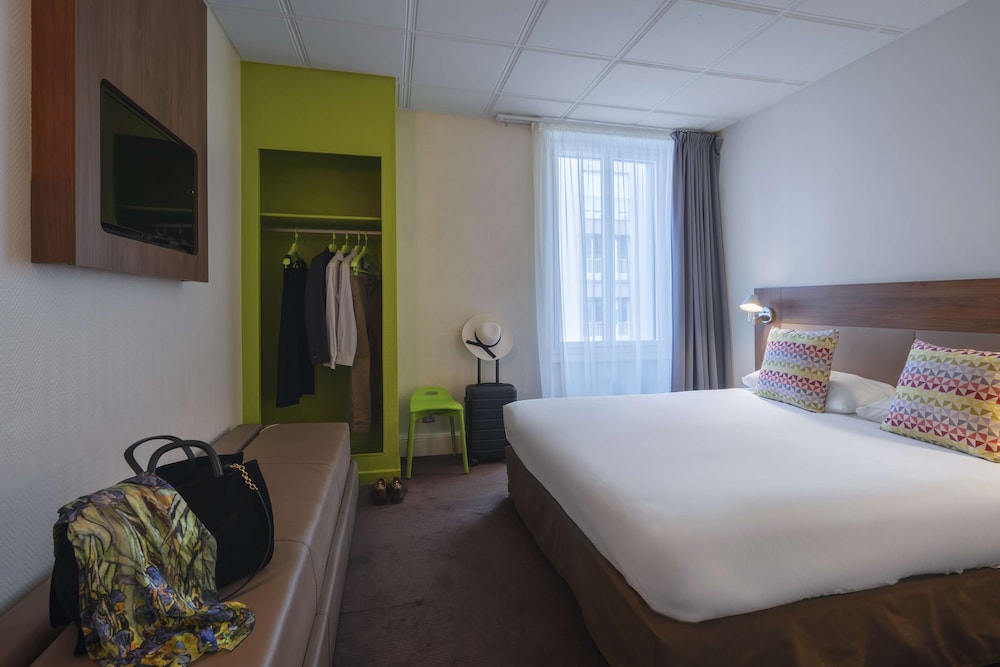 Standard Room, 1 Double Bed (Junior Bed up to 10 years) - Photo 4