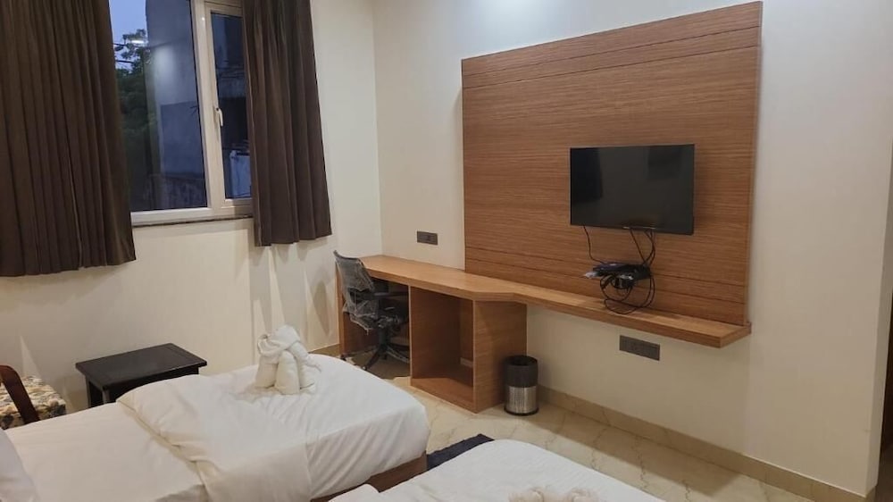 Executive Room - Photo 1