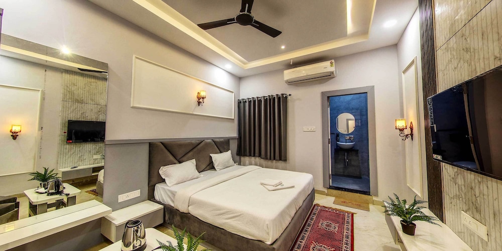 Premium Double or Twin Room, City View