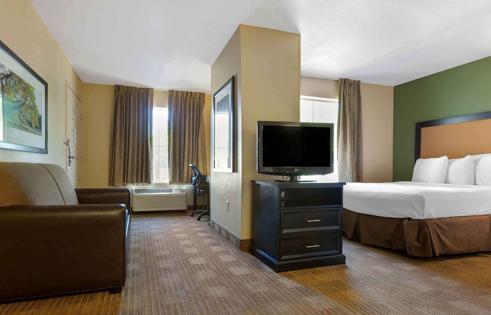 Superior Studio, Multiple Beds, Non Smoking photo 2