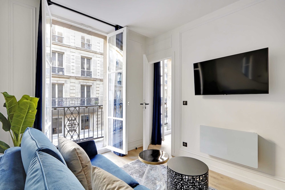 Standard Apartment, City View photo 3
