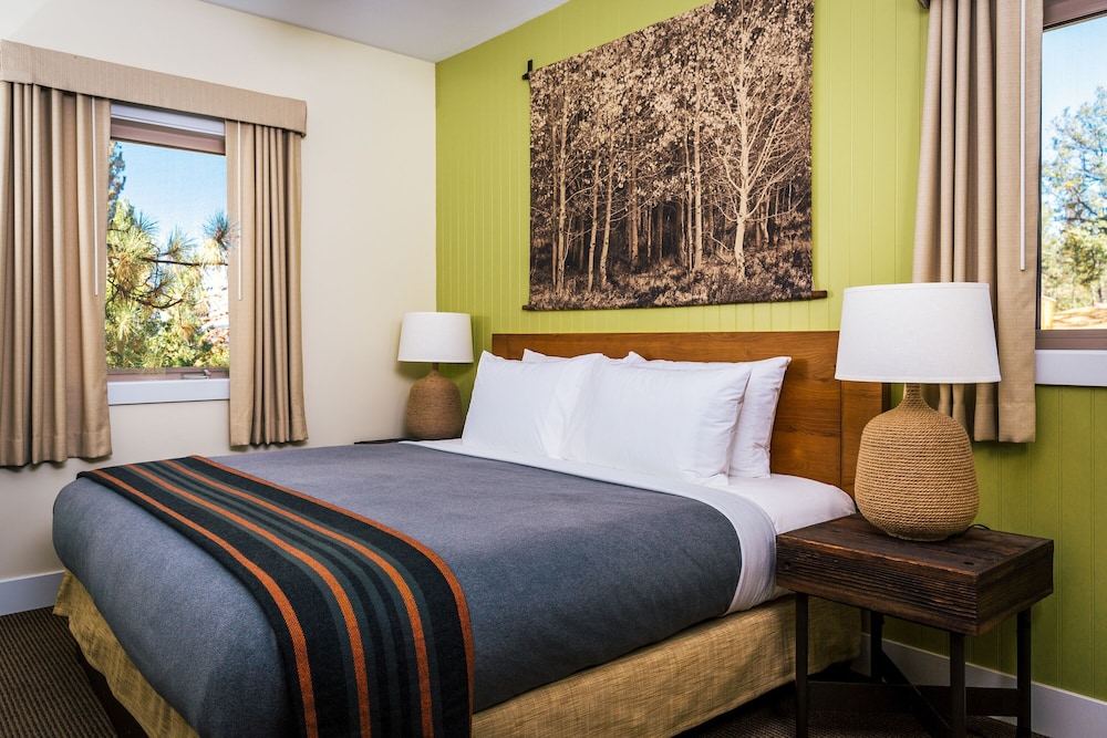 Twin Room, 2 Bedrooms, Mobility Accessible photo 3