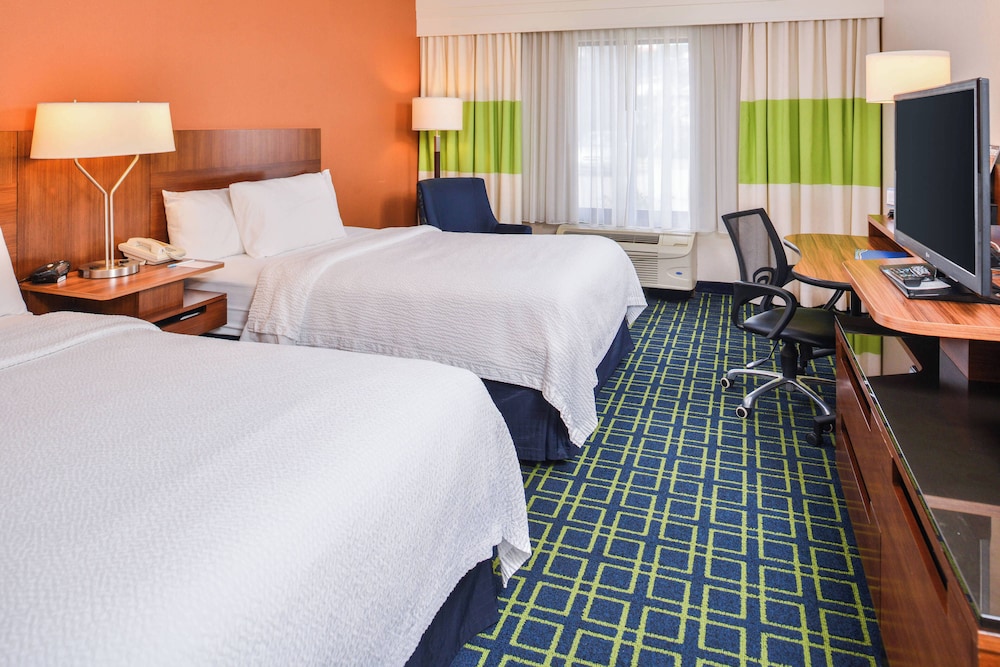 Room, 2 Double Beds - Photo 1