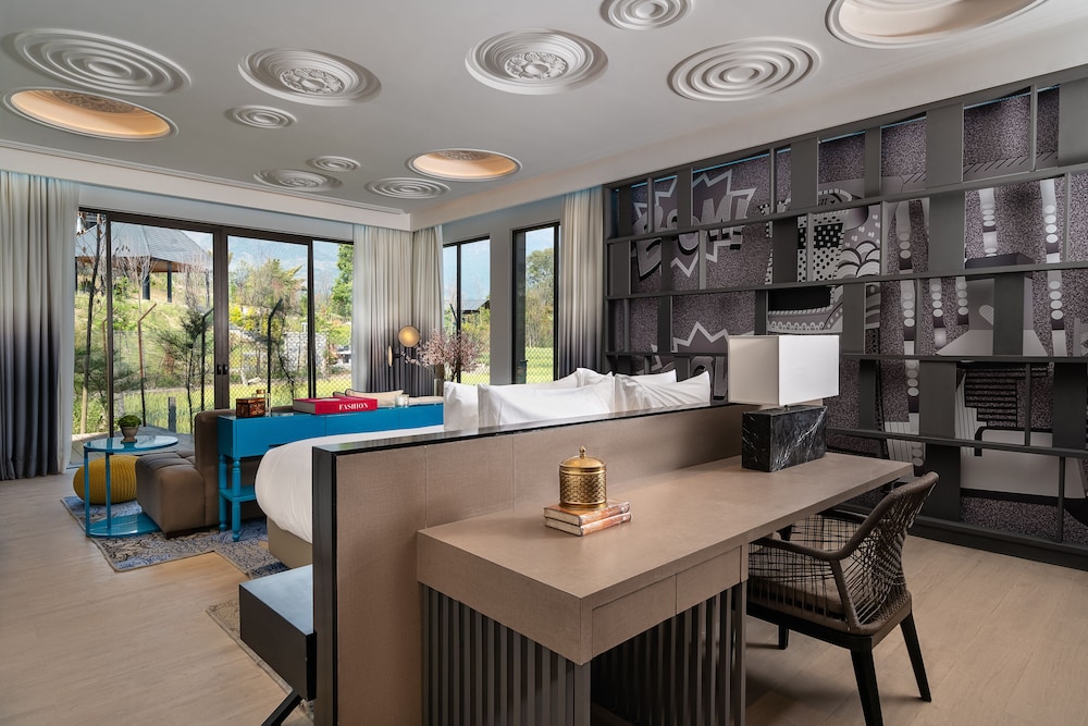 Suite (SeleQtions) - Photo 1