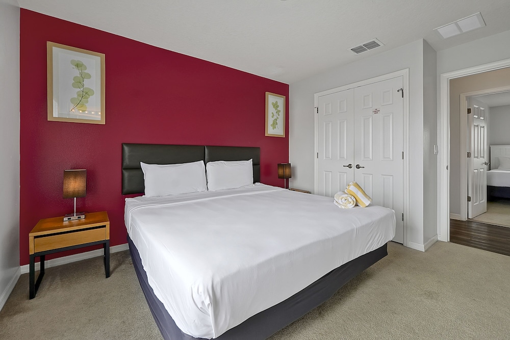 Standard Townhome, 2 Bedrooms, Hot Tub - Photo 7