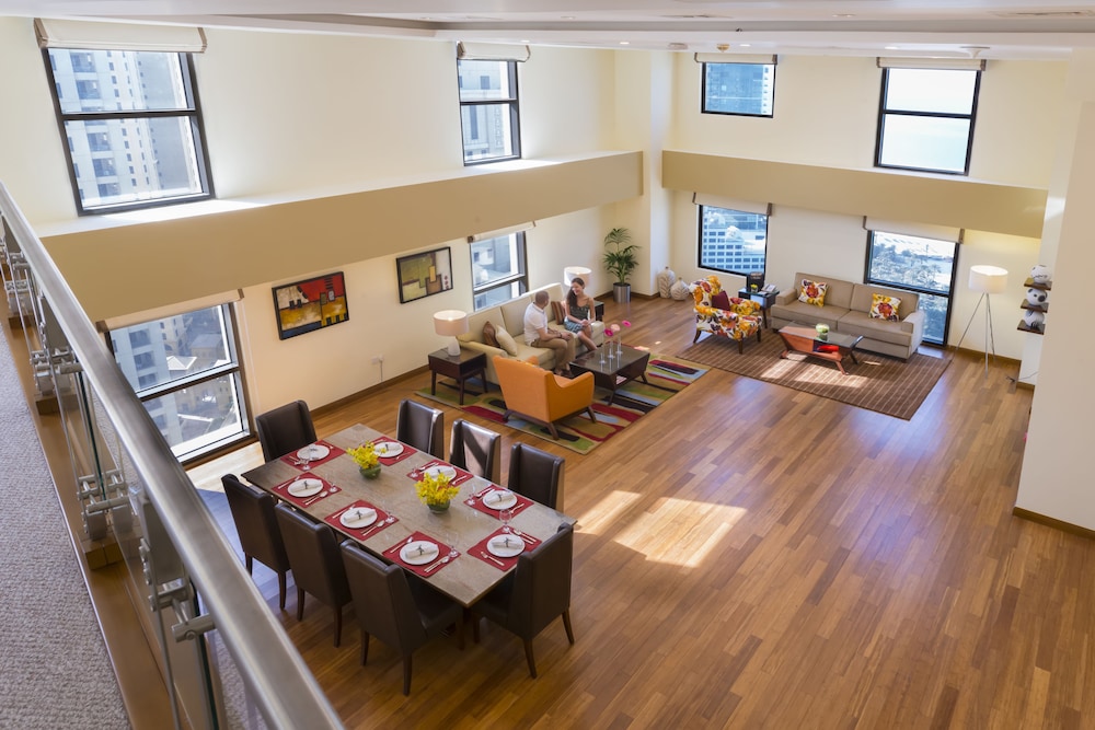 Duplex One Bedroom Apartment - Photo 3