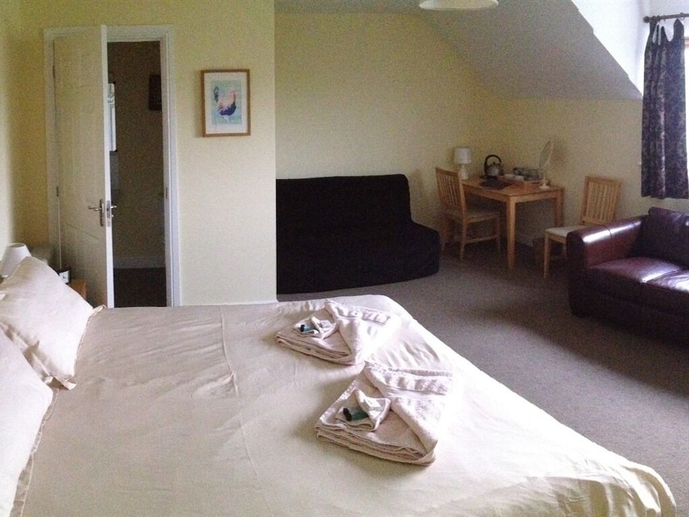 Standard Double Room, Ensuite (Larger) photo 2