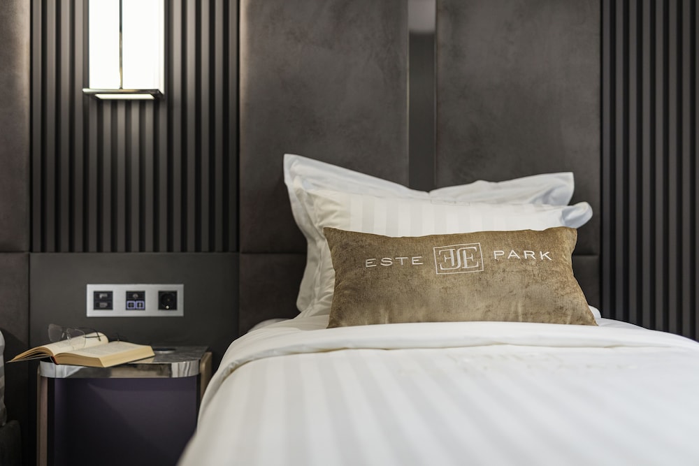 Deluxe Triple Room - Photo 2