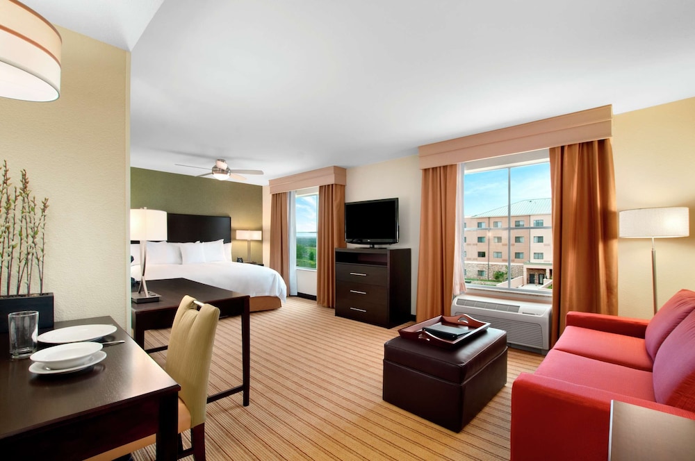 Studio, 1 King Bed, Accessible, Bathtub (Mobility & Hearing) - Photo 3
