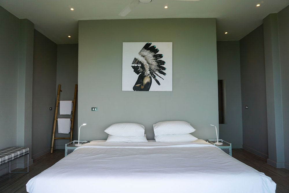 Luxury Triple Room, 3 Bedrooms, Ensuite, Ocean View photo 2