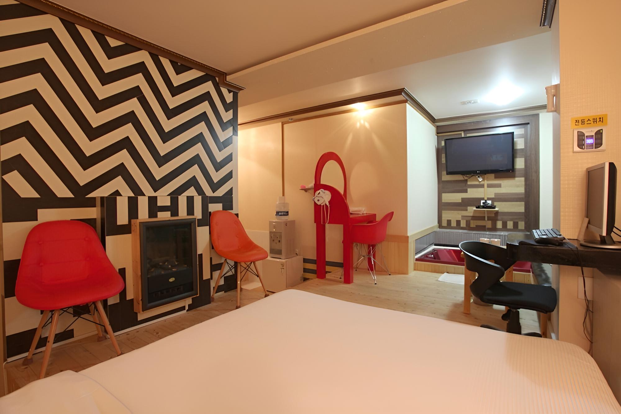 Room (VIP) - Photo 14