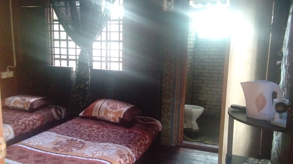 Superior Twin Room, Non Smoking photo 3