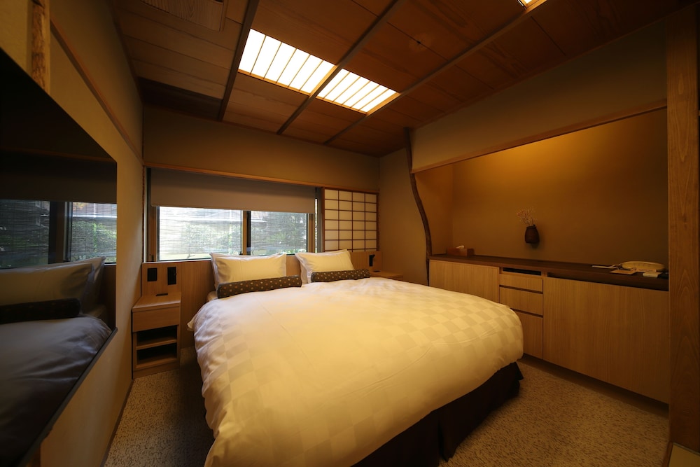 Standard Double Room - Photo 3
