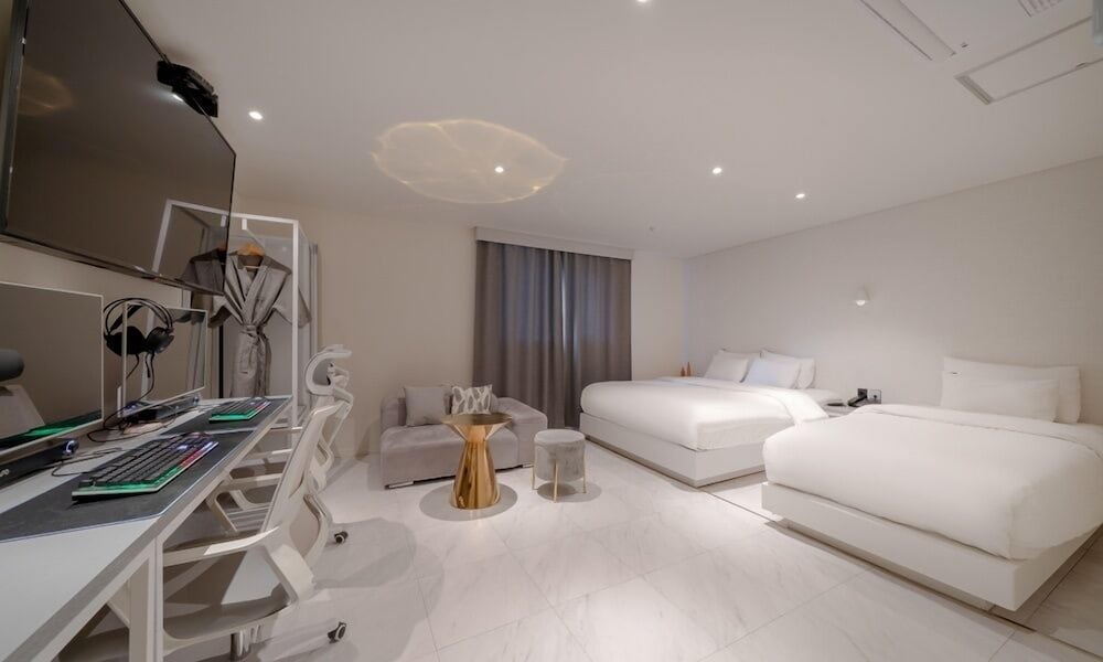Family Suite - Photo 1