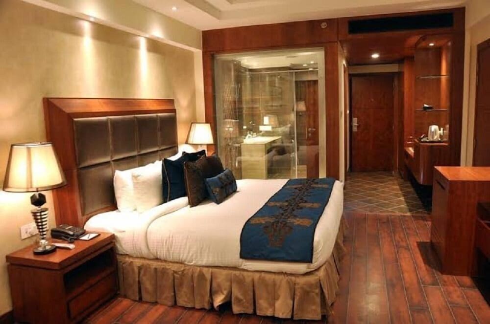 Opulent Suite