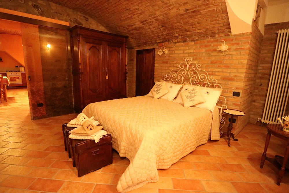 Exclusive Suite, Kitchen, Park View photo 1