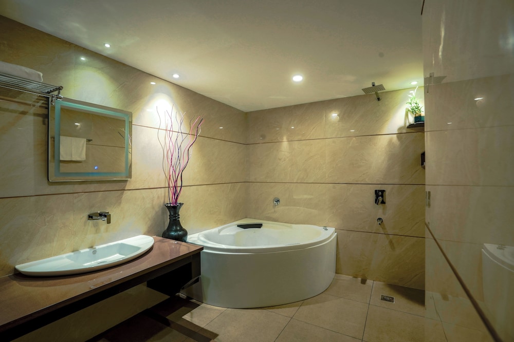 Luxury Room - Photo 5
