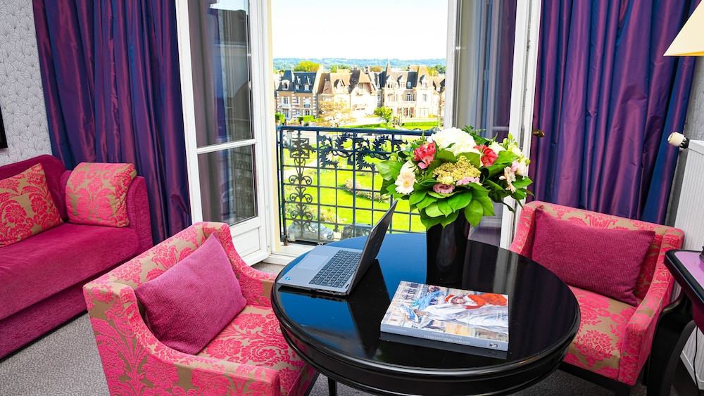 Classic Room, 1 King Bed (Garden view) - Photo 6