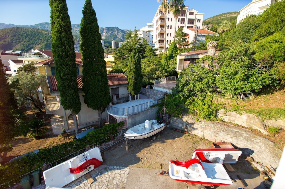 Superior Apartment photo 2