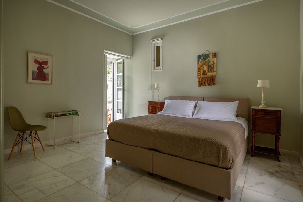 Standard Room photo 3