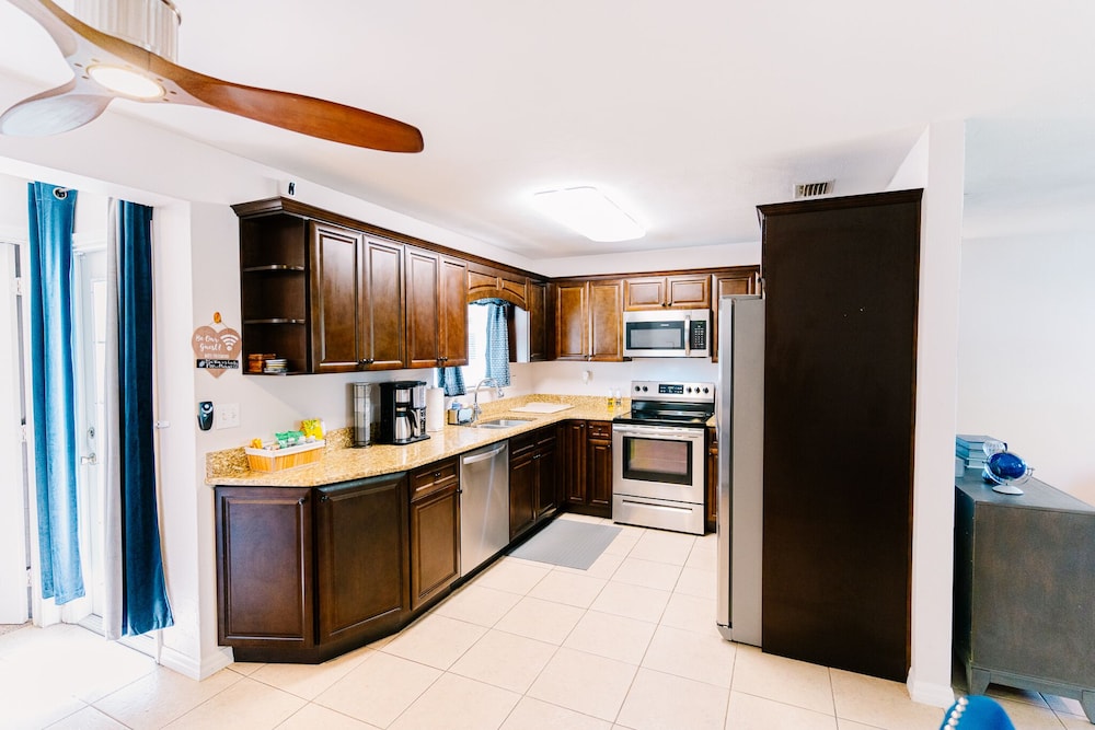 Elite House photo 2