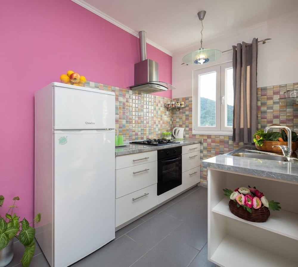 Apartment (Ivo - beach nearby - A3(4+1))