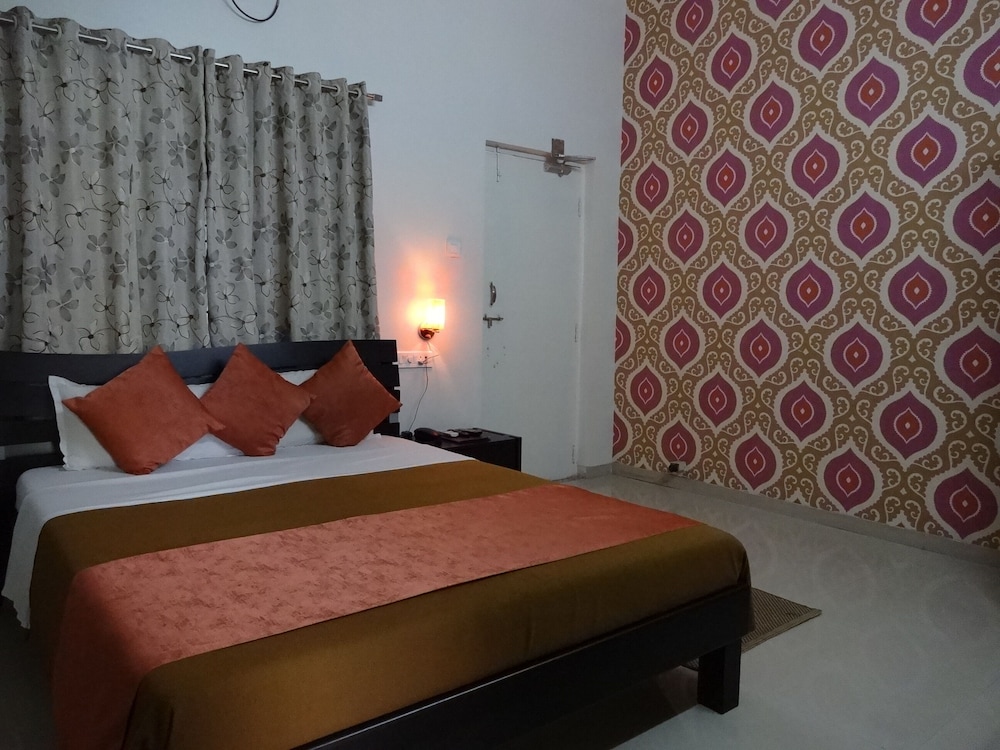 Deluxe Double or Twin Room - Photo 5