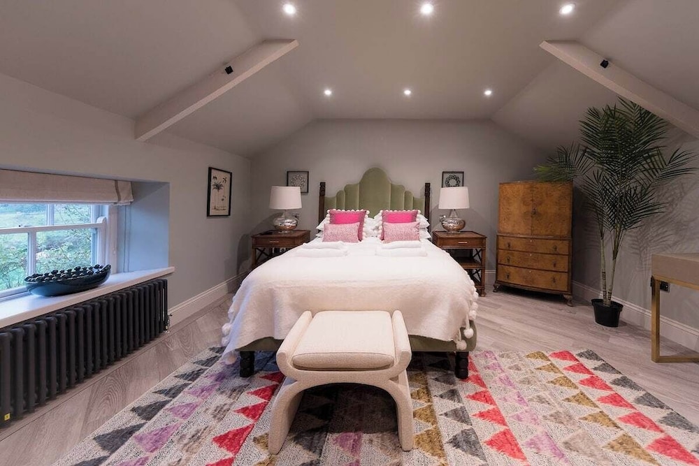 Farm Cottage King Room